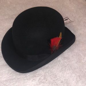 Lihua hat size 58 black with feather